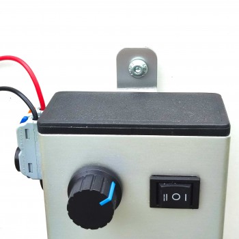 Reversible Speed Controller for DC Motors, including 12V power supply.